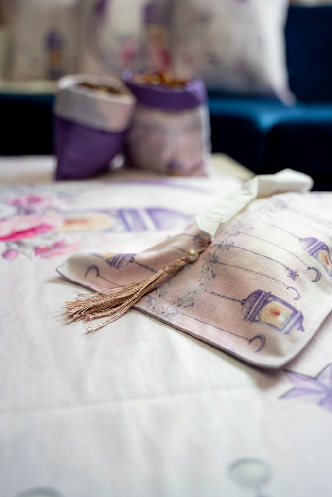 Mauve Crescent Moon Ramadan Tissue Cover stara worldwide